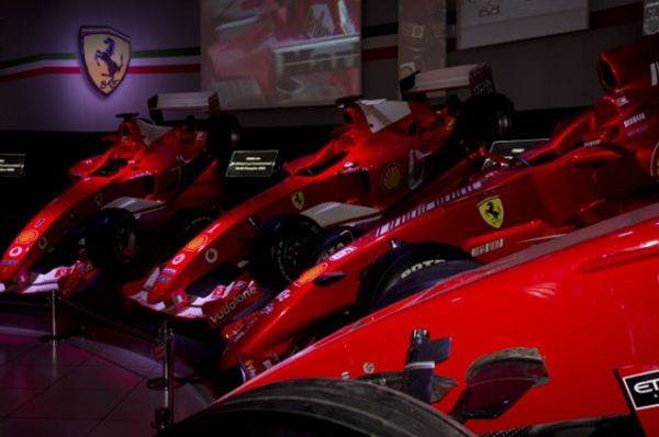 Ferrari et incentive Karting en Emilie Romagne 