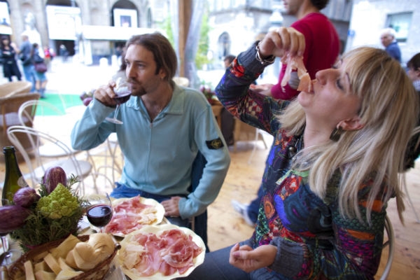 Italia entre sabores y tradicciones Italia entre sabores y tradicciones
